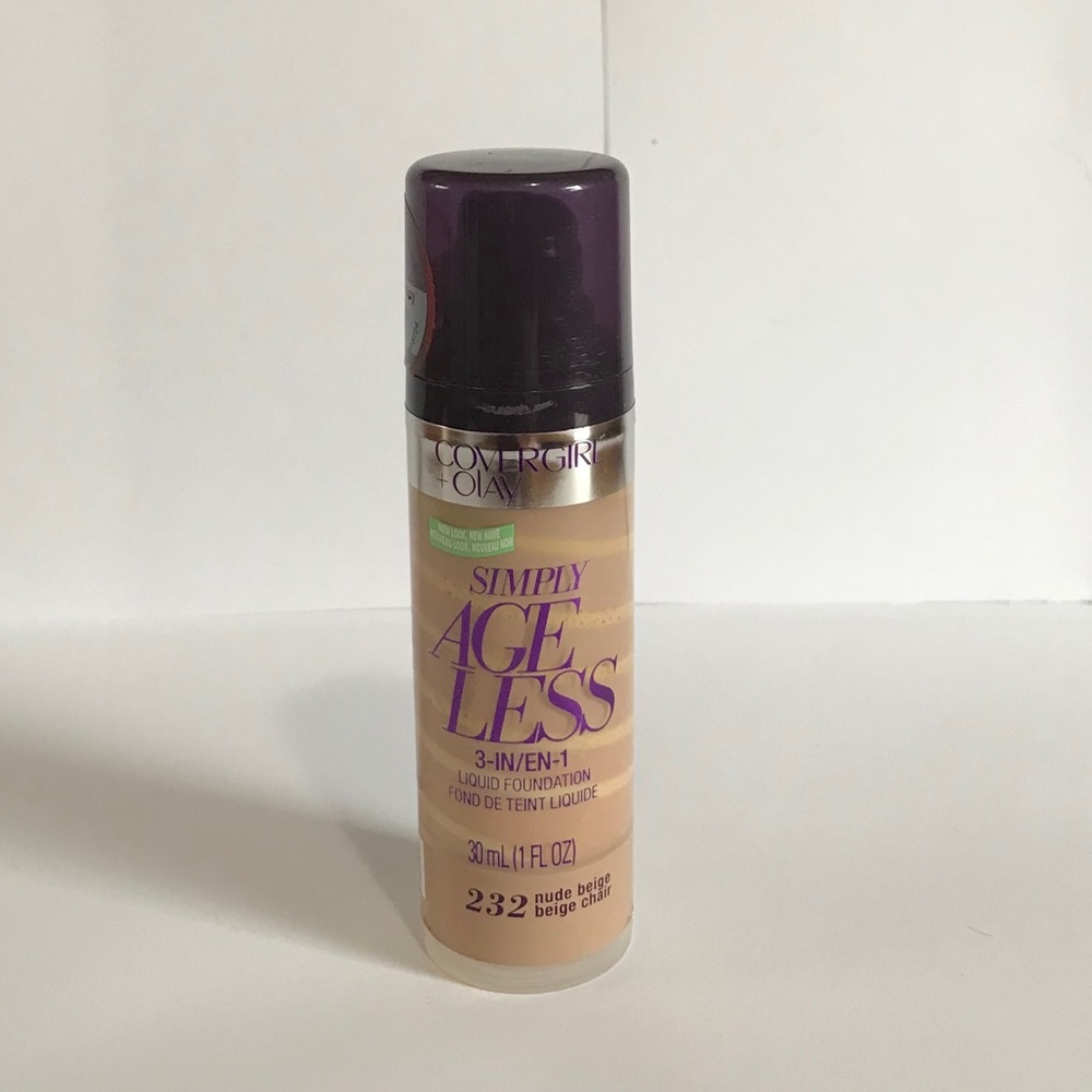 Cover Girl Simply Ageless 3-IN/1 Liquid Foundation shde 232 Nude Beige 1. fl. oz